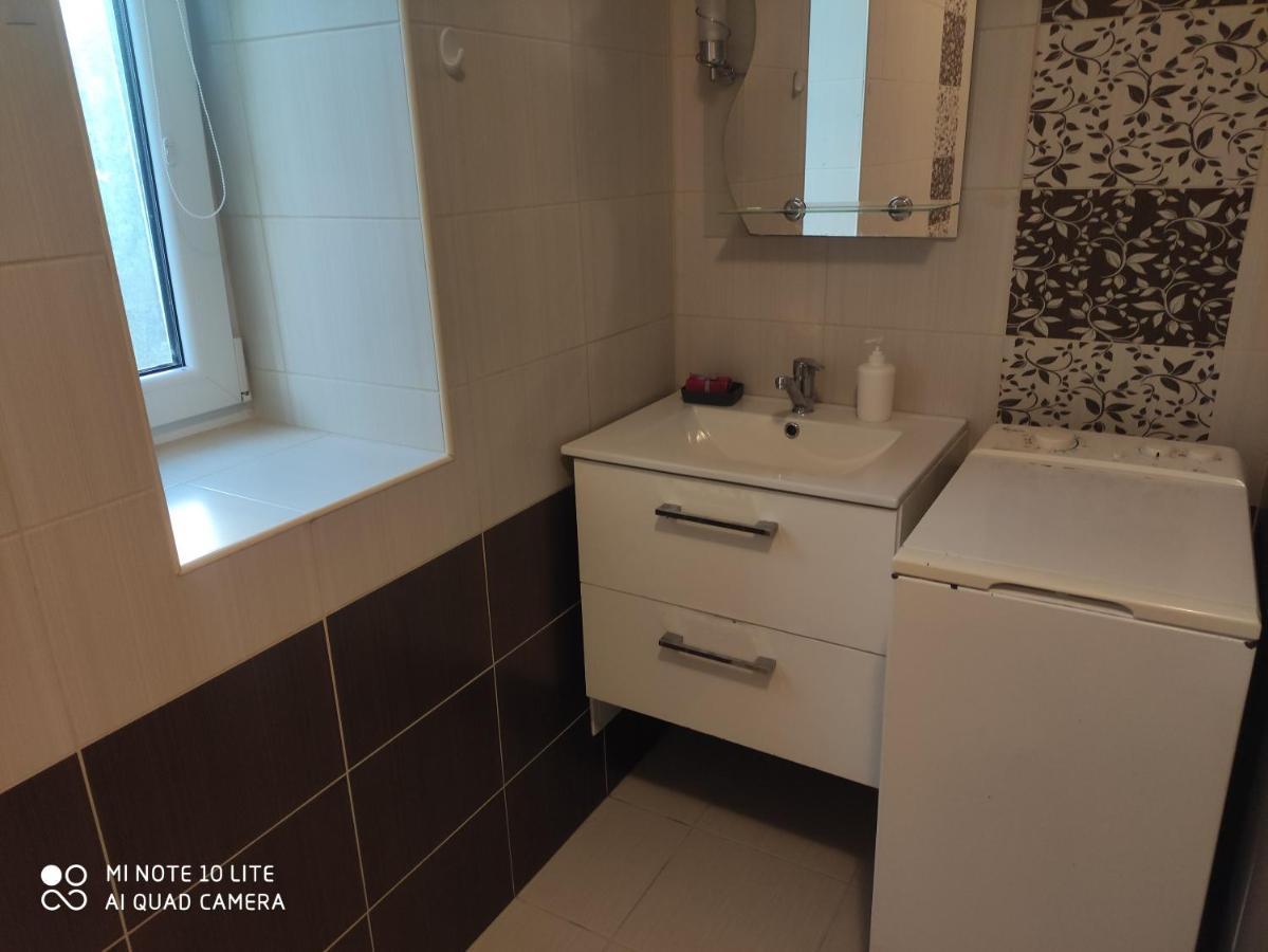 Apartman Lucky 5 Izbovy Rodinny Dom Exterior foto